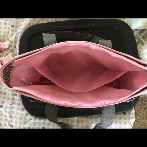 Diaper bag - Picture 3 of 4